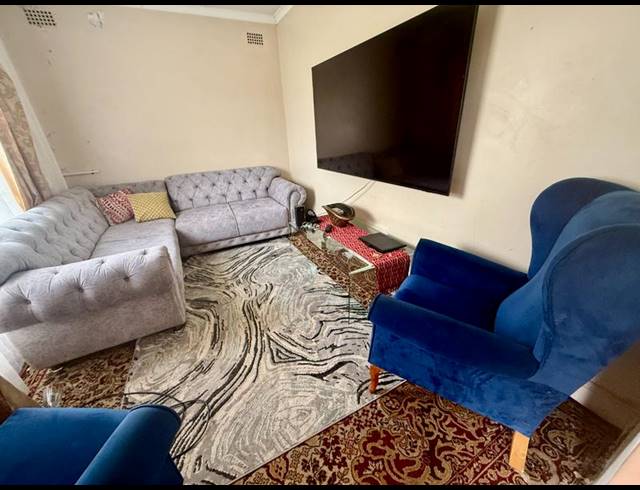 4 BEDROOM HOUSE FOR SALE IN FILLAN PARK